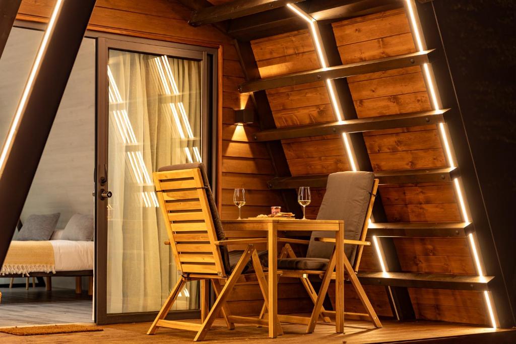 Posezení v ubytování EcoCamp San Román by SuitesNature