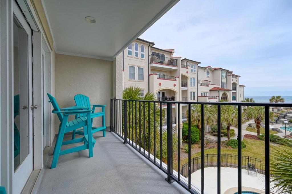 Μπαλκόνι ή βεράντα στο Oceanfront North Topsail - Pools - Hot Tubs - Onsite Restaurant