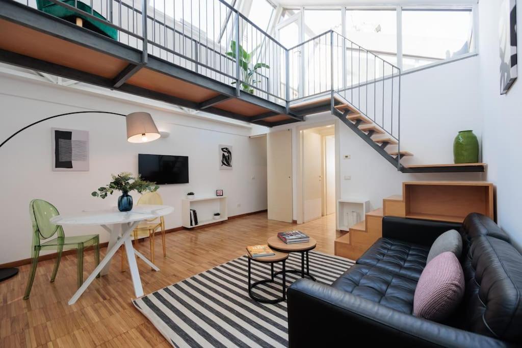 Urban House - Bright House Navigli Milan Center