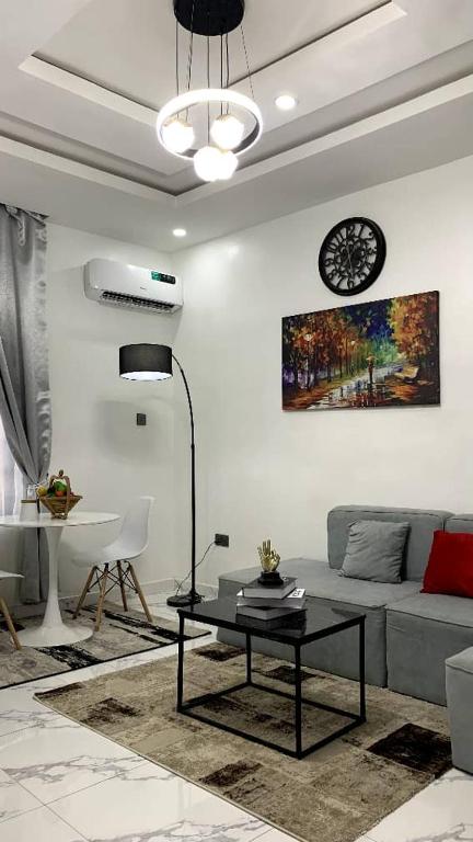 Posezení v ubytování WHITEFIELD LUXURY APARTMENT