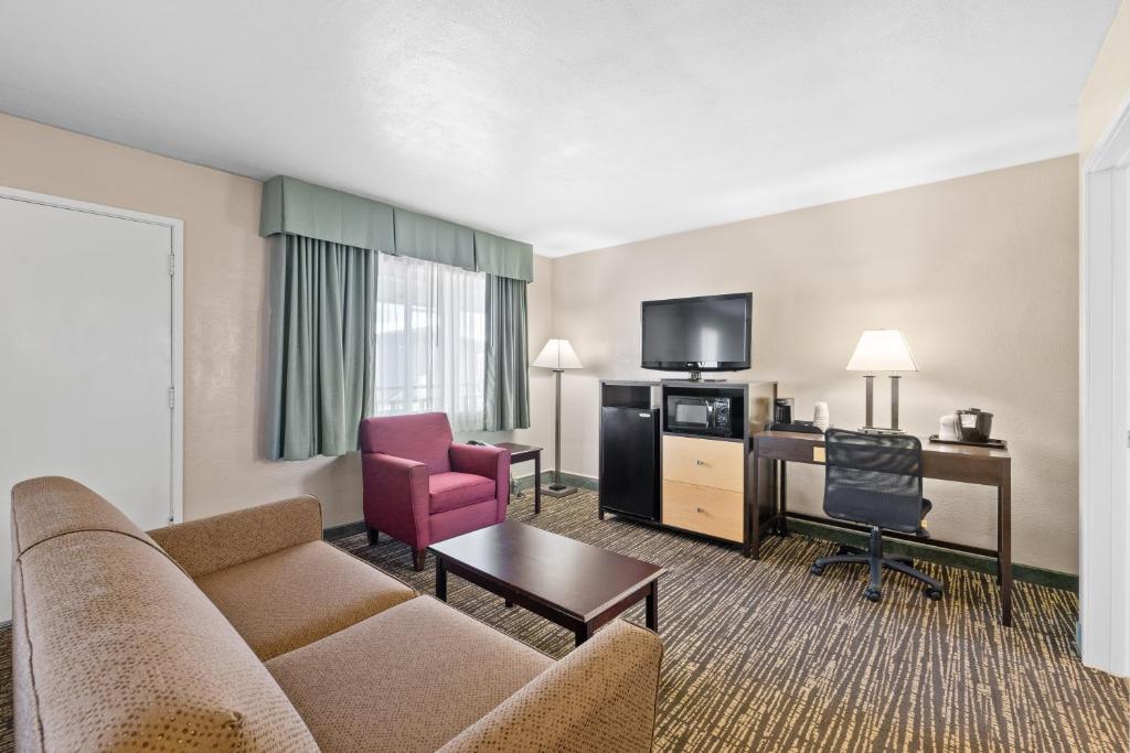 Best Western Petaluma Inn photo
