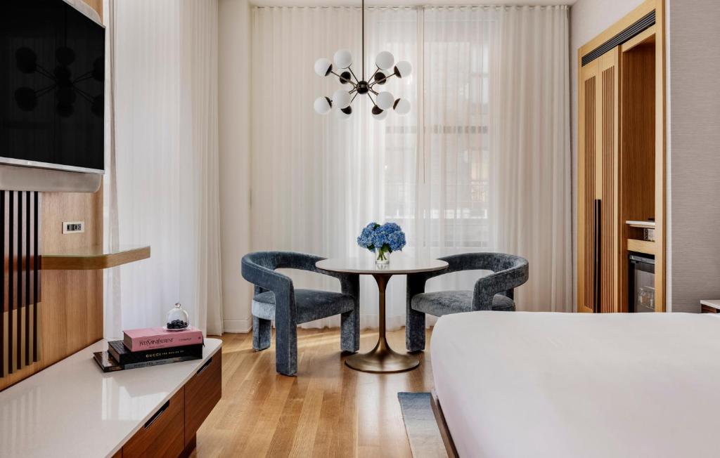 Bryant Park Hotel photo