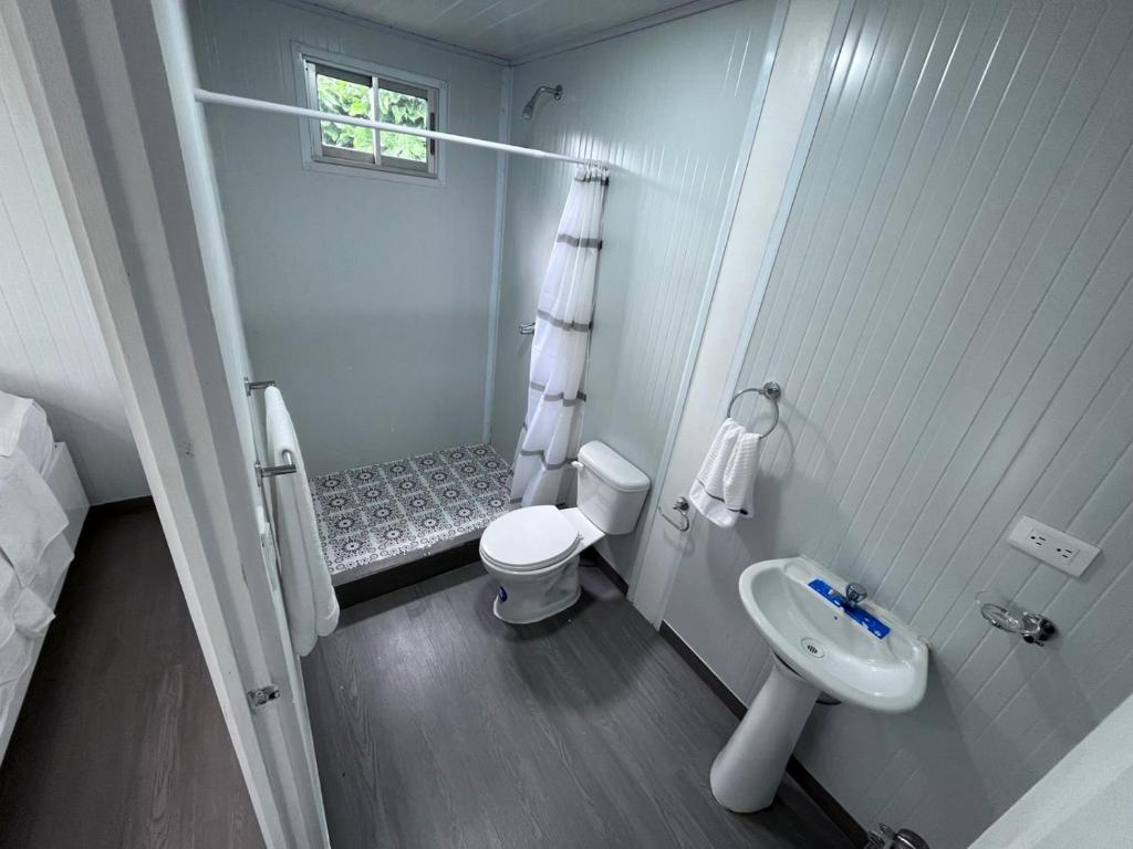 Koupelna v ubytování Cautiva Sleep Inn
