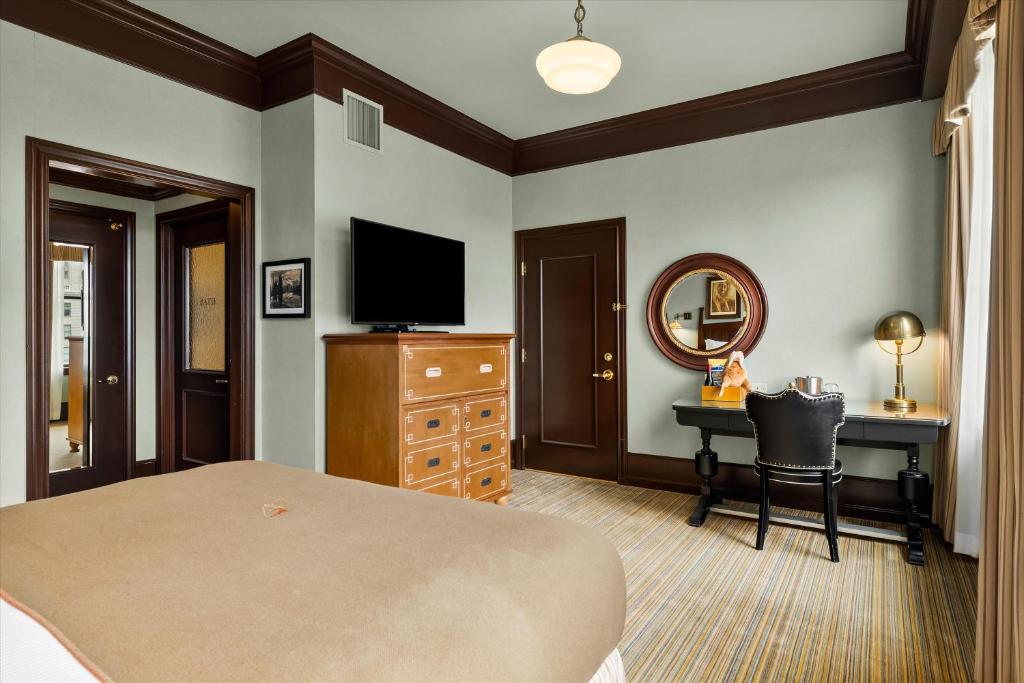 Arctic Club Hotel - King Classic