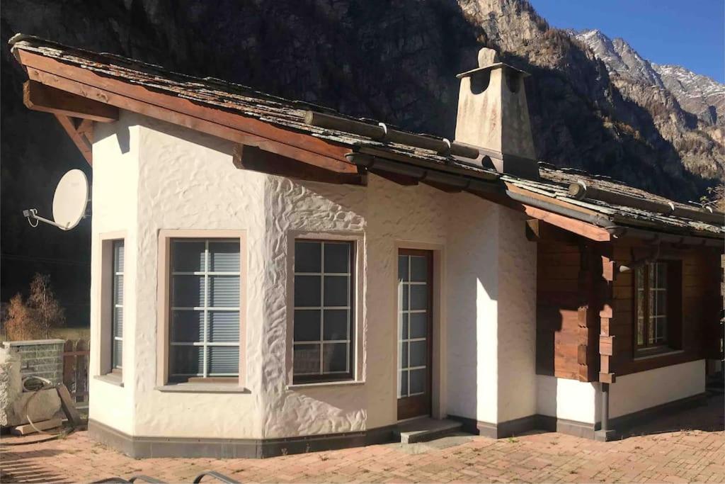 Nespecifikovaný výhled na hory nebo výhled na hory při pohledu z apartmánu