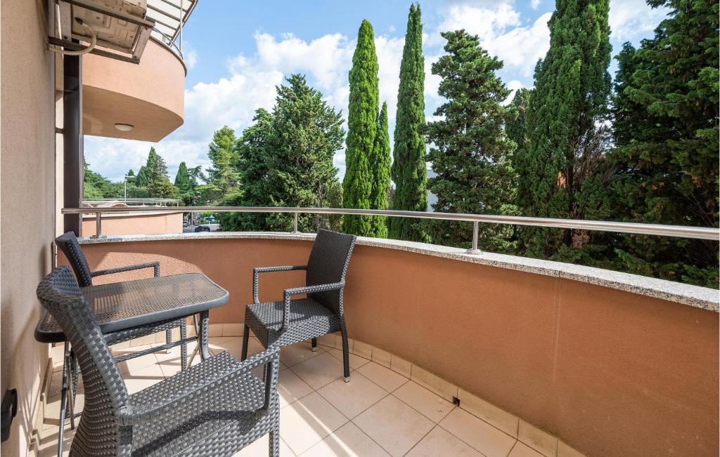 Nice Apartment In Fazana With Wifi