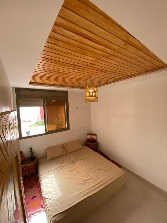 Postel nebo postele na pokoji v ubytování Atlantic Vibes Surf Hostel