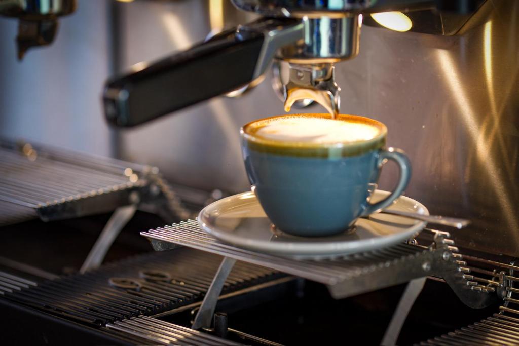 The Base Berlin ONE - Resim 24