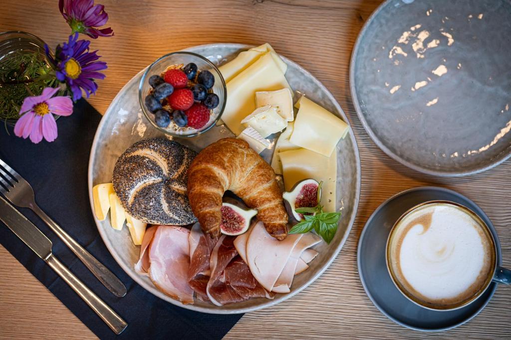 The Base Berlin ONE - Resim 27