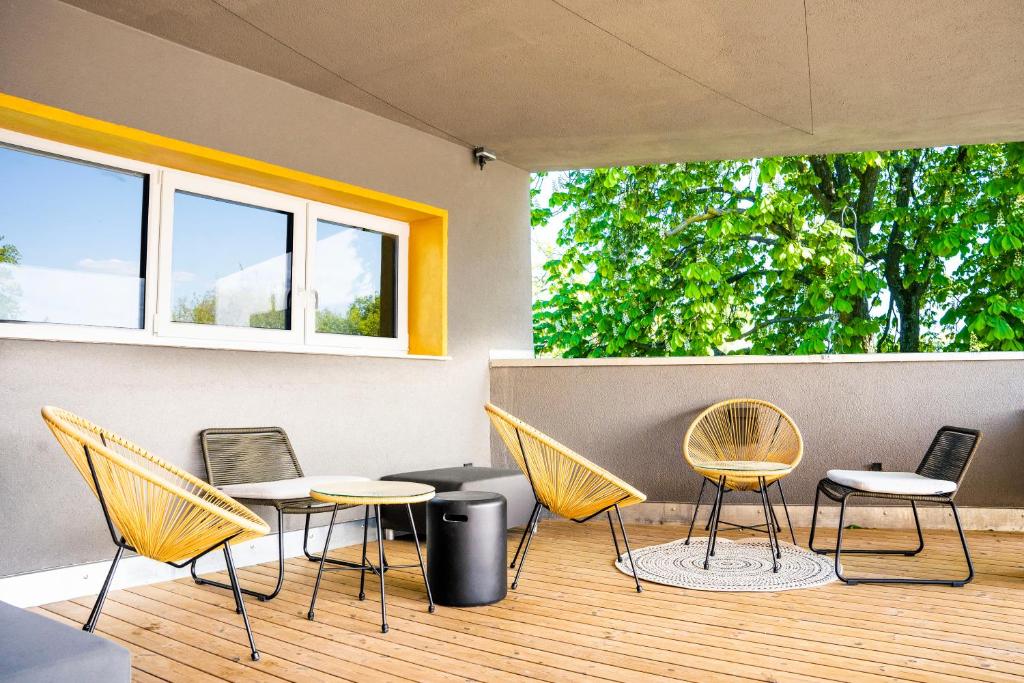 The Base Berlin ONE - Resim 29