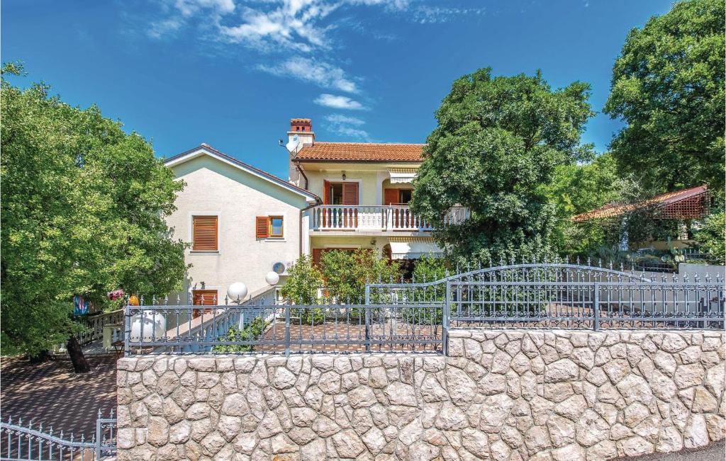 Budova, v ktorej sa apartmán nachádza