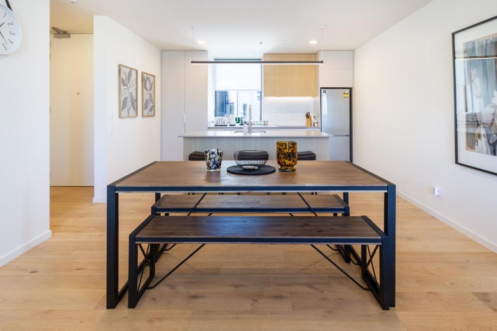 Getaway on Manchester Street - Carpark, Central - Resim 36