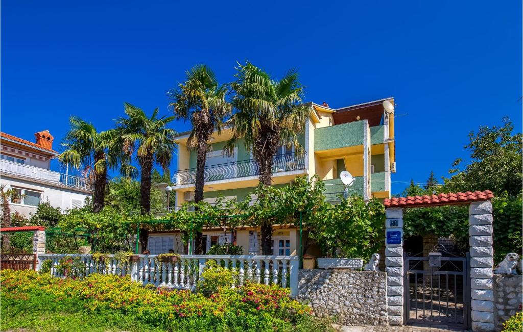 Nice Apartment In Crikvenica With House Sea View