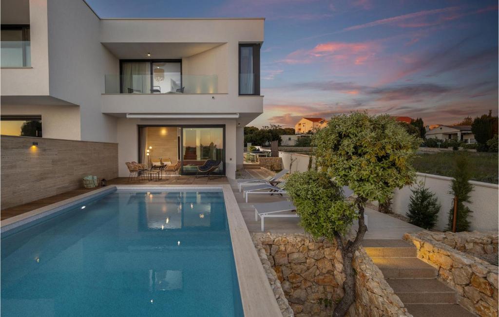 Πισίνα στο ή κοντά στο Villa Oliva Mandre