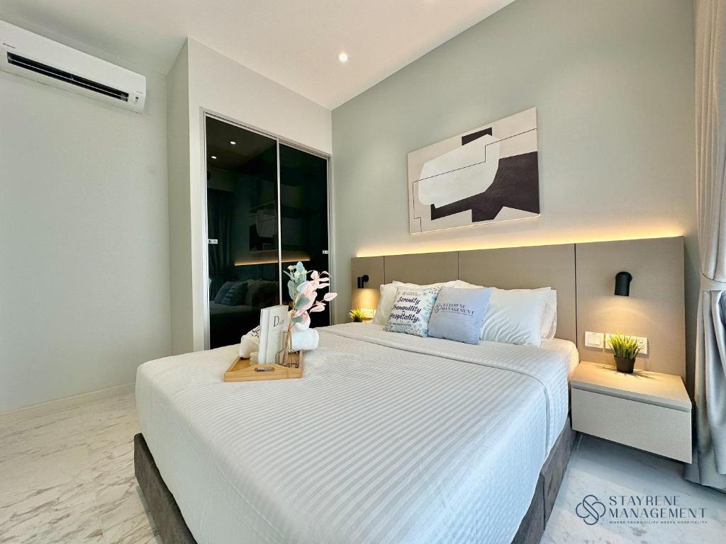 Setia Sky 88 with Sunset View Johor Bahru by Stayrene - Two-Bedroom Apartment With View
