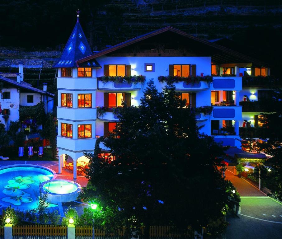 Bazén v ubytování Hotel Sittnerhof nebo v jeho okolí