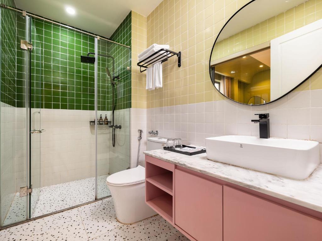 Ha Long Essence Boutique Hotel - 10