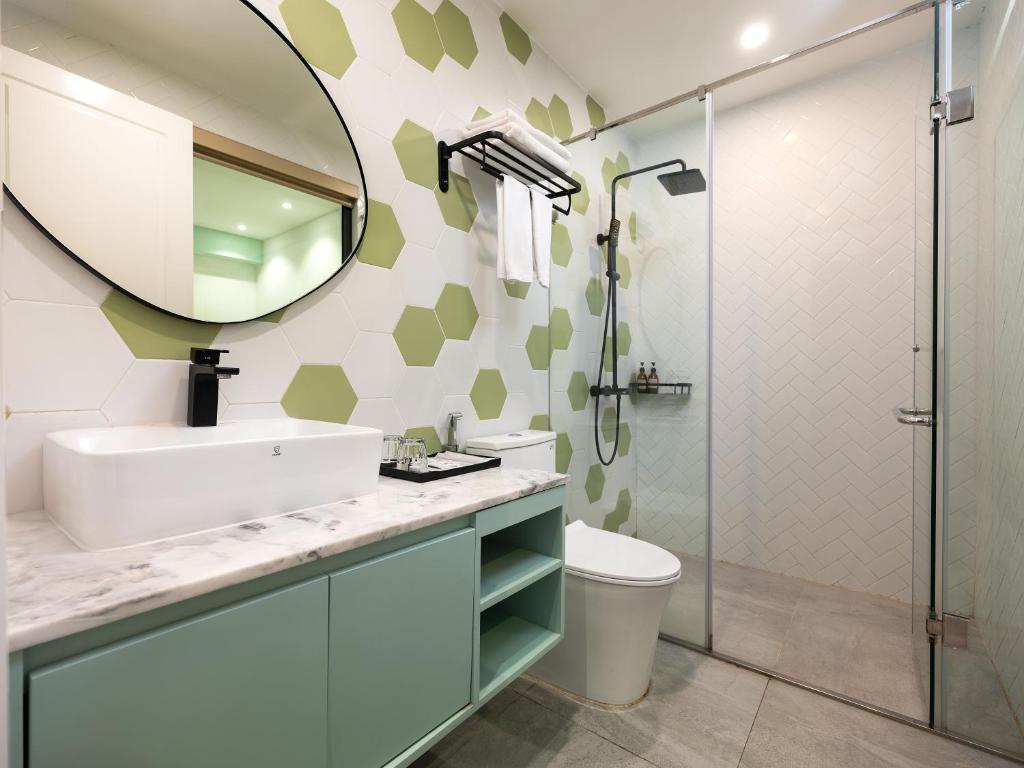 Ha Long Essence Boutique Hotel - 13