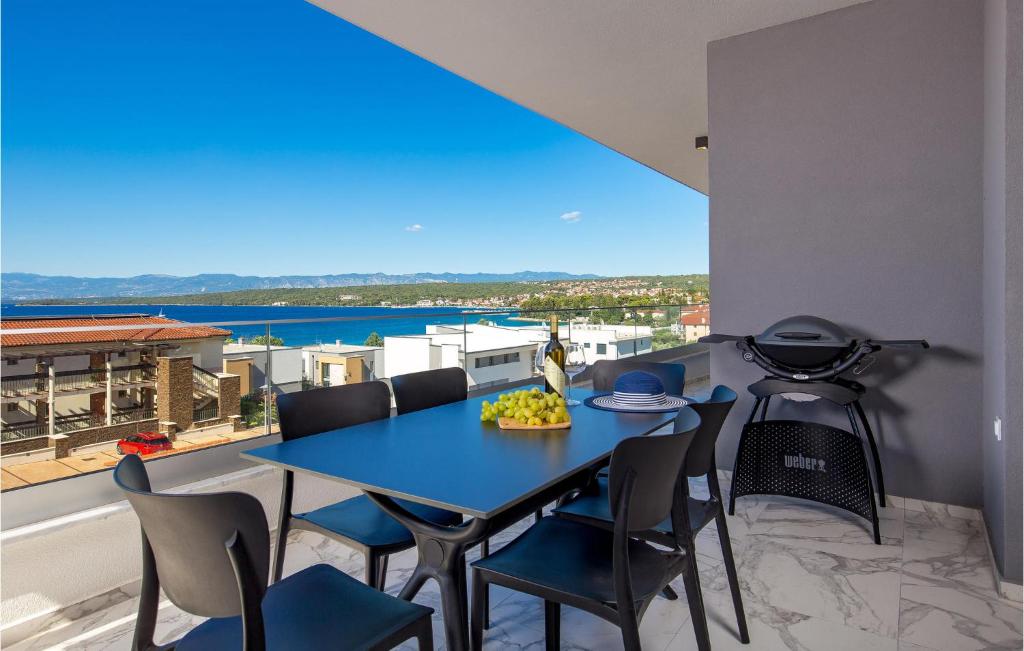2 Bedroom Amazing Apartment In Malinska