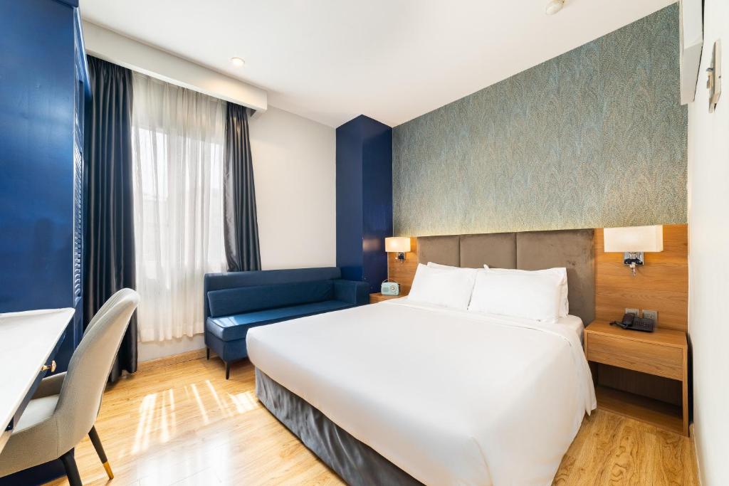 Nicecy NganHa Hotel - Premier Double Room