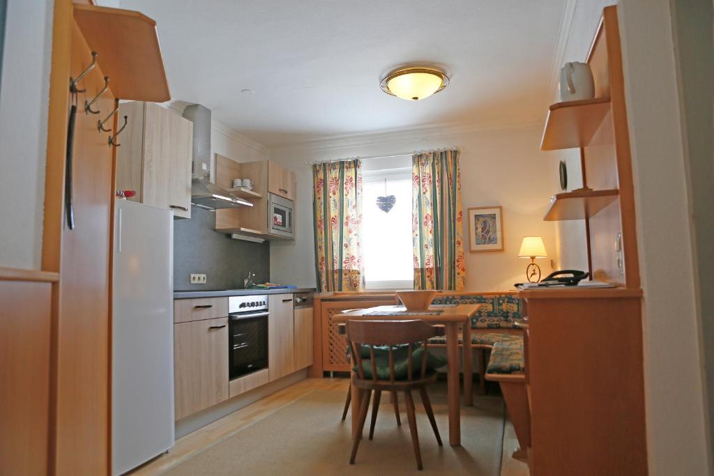 Mühlradl Apartments Gosau - Two-Bedroom Apartment