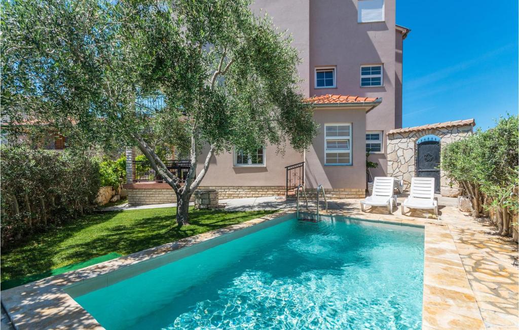 Beautiful Home In Bibinje