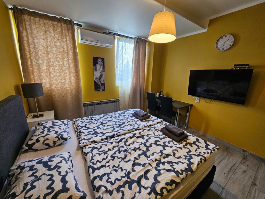 Royal Apartments & Rooms - Double Room
