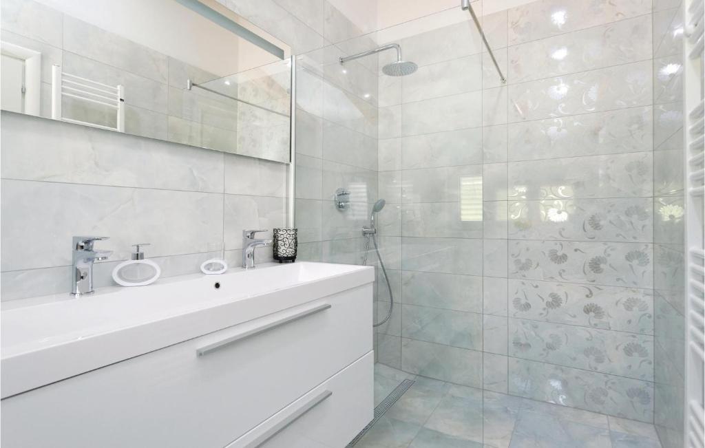 Kúpeľňa v ubytovaní Holiday Home Sibenik 58