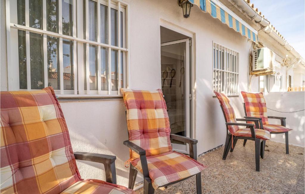 Posezení v ubytování 2 Bedroom Amazing Home In Mijas Costa