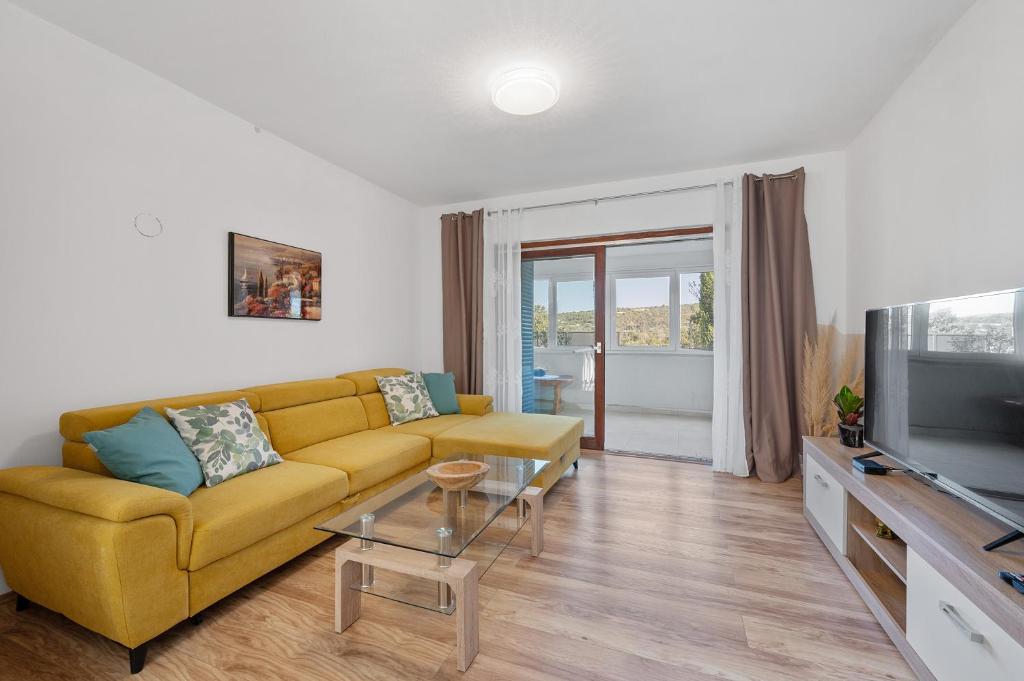TV a/nebo společenská místnost v ubytování Family House Sonja