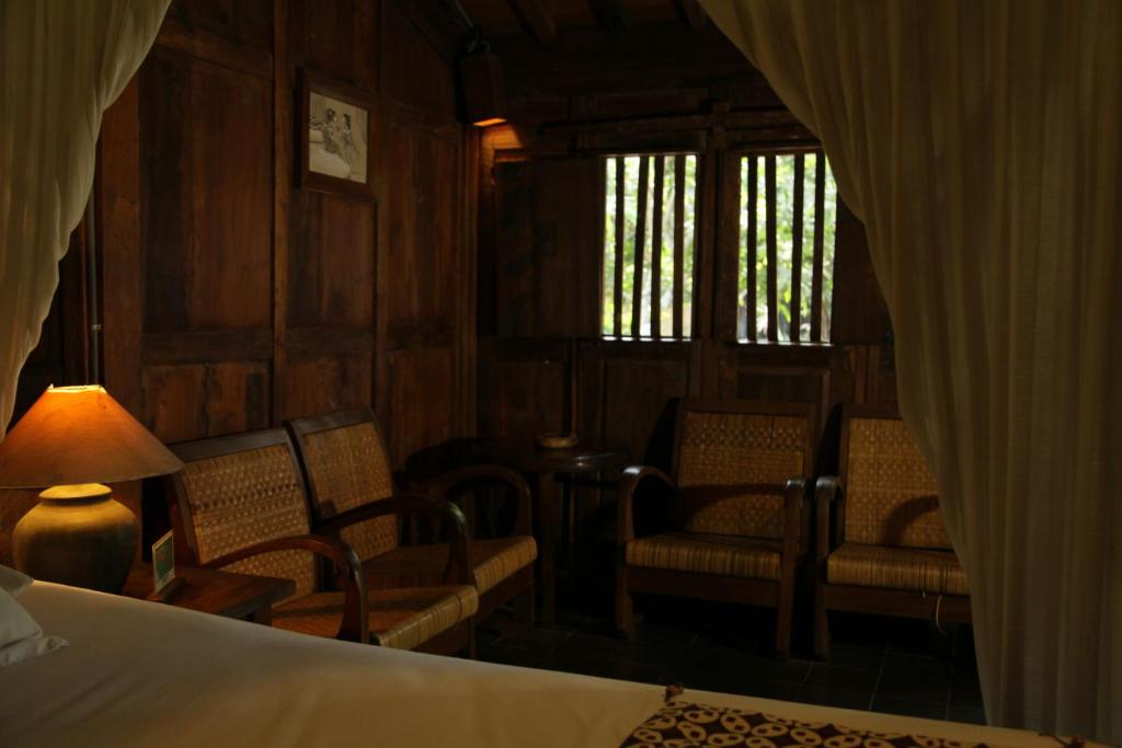 Posezení v ubytování Rumah Budaya Tembi - Historical Home