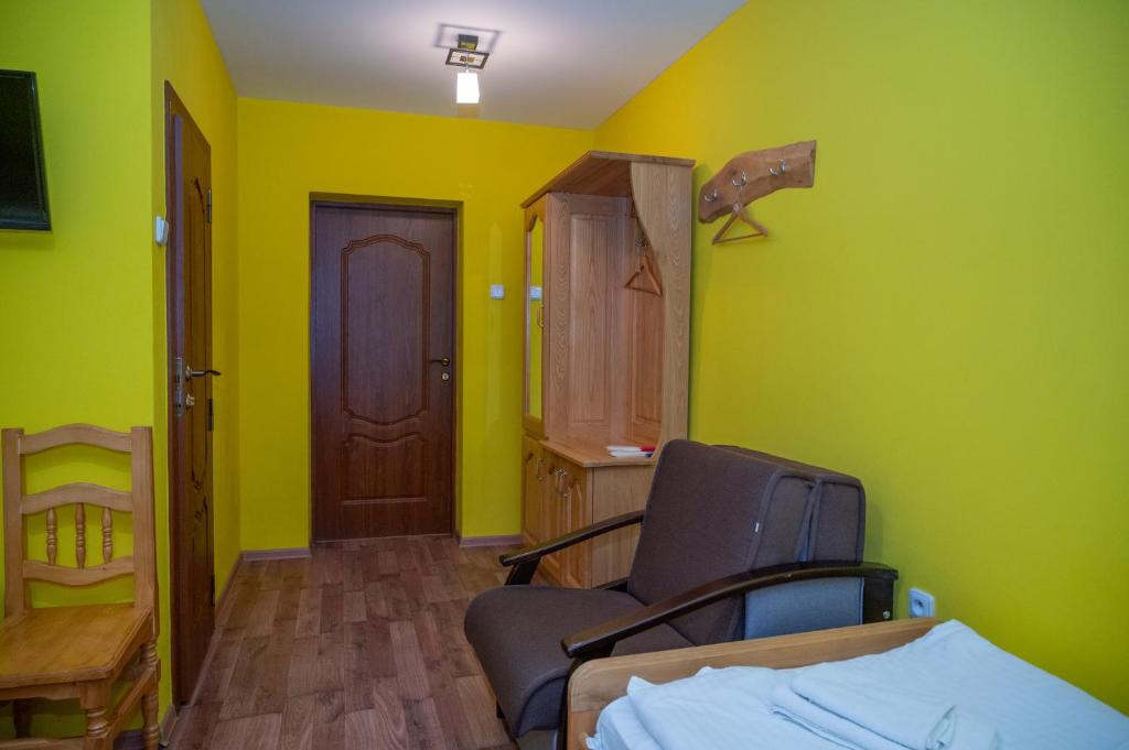 TV a/nebo společenská místnost v ubytování Kisva Hotel