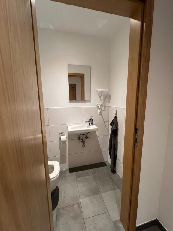 Koupelna v ubytování KemptenCityHostPlus-Unterkunft Charme im Denkmal