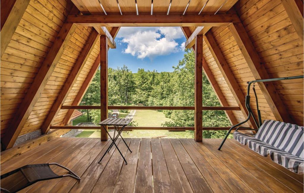 Balkón alebo terasa v ubytovaní One-Bedroom Holiday Home In Delnice