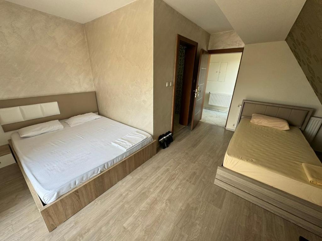 Hotel Pashtriku - Camera Doppia O Gemella Standard