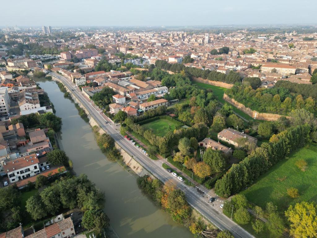Pohľad z vtáčej perspektívy na ubytovanie Villetta d'Este