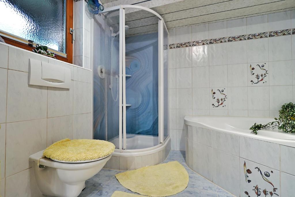 Koupelna v ubytování Appartements-Klaus