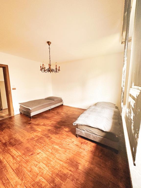Postel nebo postele na pokoji v ubytování Monteurzimmer Troisdorf