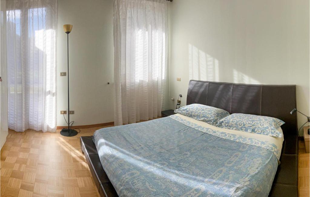 Fotografia z galérie ubytovania Lovely Home In Desenzano Del Garda v destinácii Desenzano del Garda