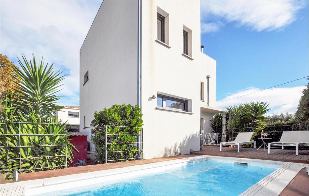 Photo de la galerie de l'établissement Lovely Home In Villelongue-De-La-Sal, à Villelongue-de-la-Salanque