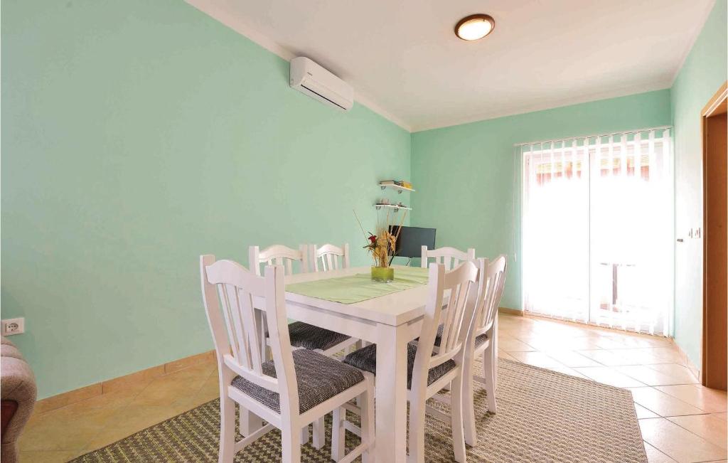 Posedenie v ubytovaní Holiday Home Debeljak With Sea View Xiv
