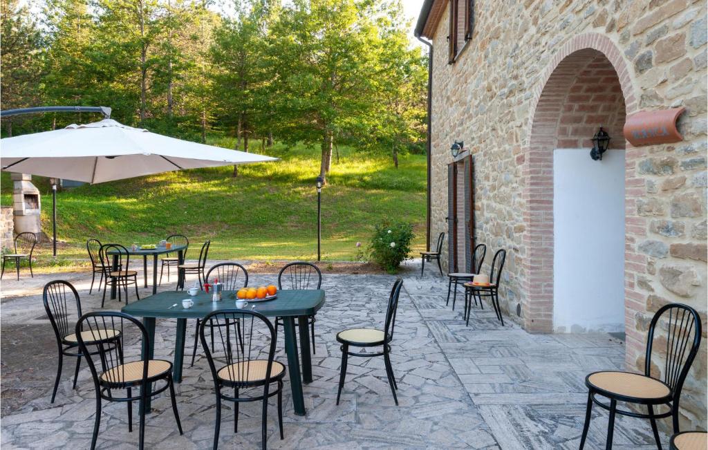 A patio or other outdoor area at Valguerriera - Rosa Bianca