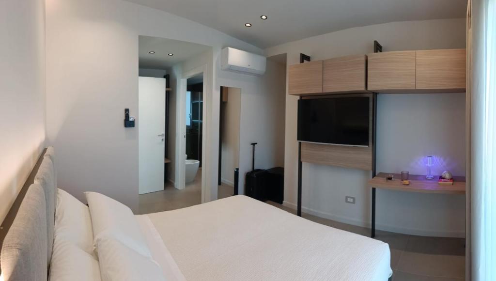 Luxury Rooms Marenaria and SPA