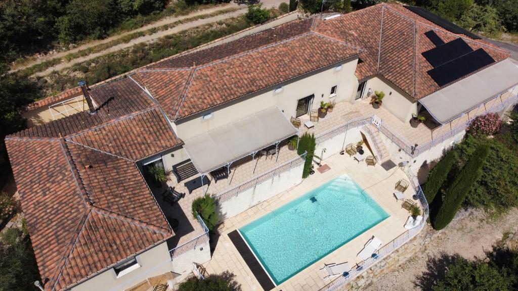 Bazén v ubytování Bastide Saint-Thomé nebo v jeho okolí