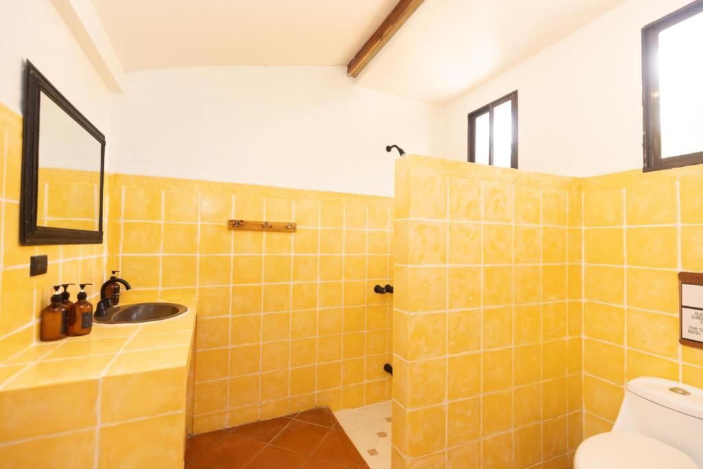 Koupelna v ubytování Alma Vida Hotel