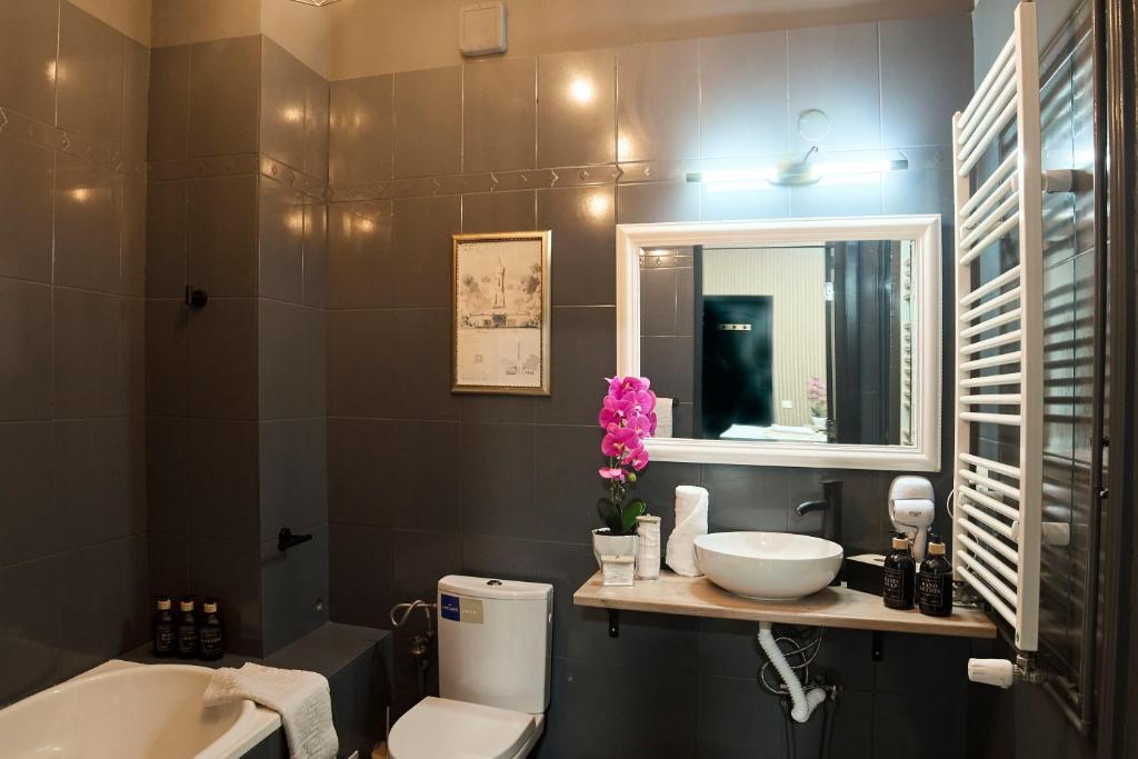 Dona Premier Suites - Resim 41