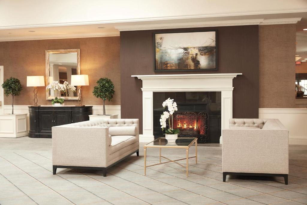 Zona d'estar a Ethan Allen Hotel