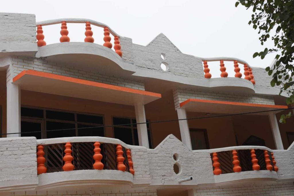 Hotel O SHREE KRISHNA JUNGLE RESORT KHAJURAHO - Housity