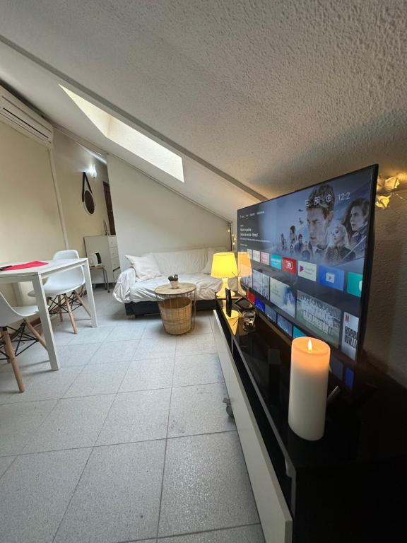 Cozy Apartment in Madrid Center - One-Bedroom Apartment