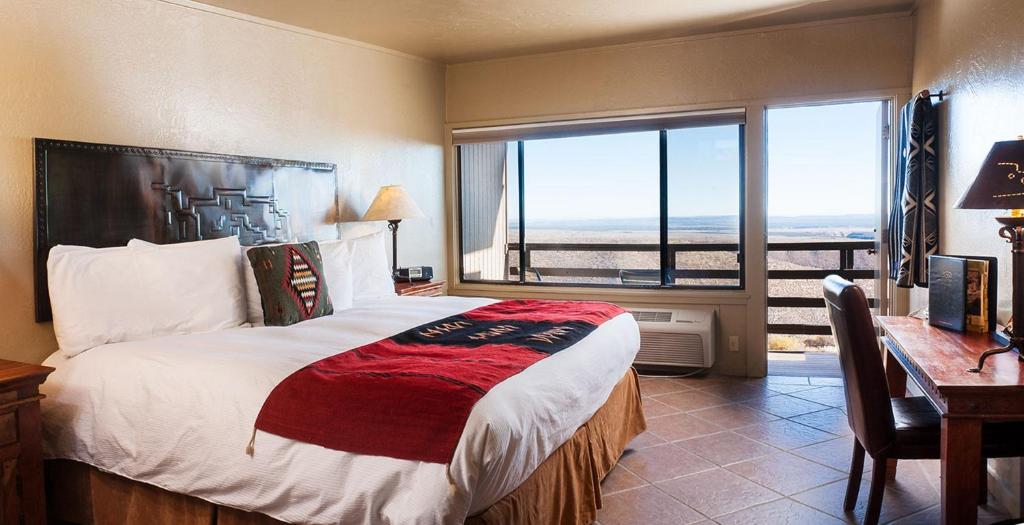 Far View Lodge - Premium King Room